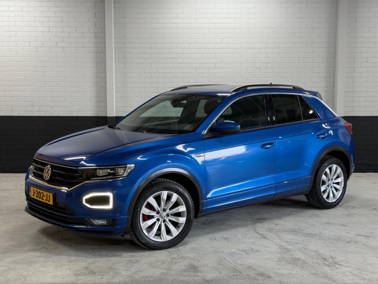 Volkswagen T-Roc 1.5 TSI Sport BnsR Panoramadak / Virtual Cockpit / Camera / Afne