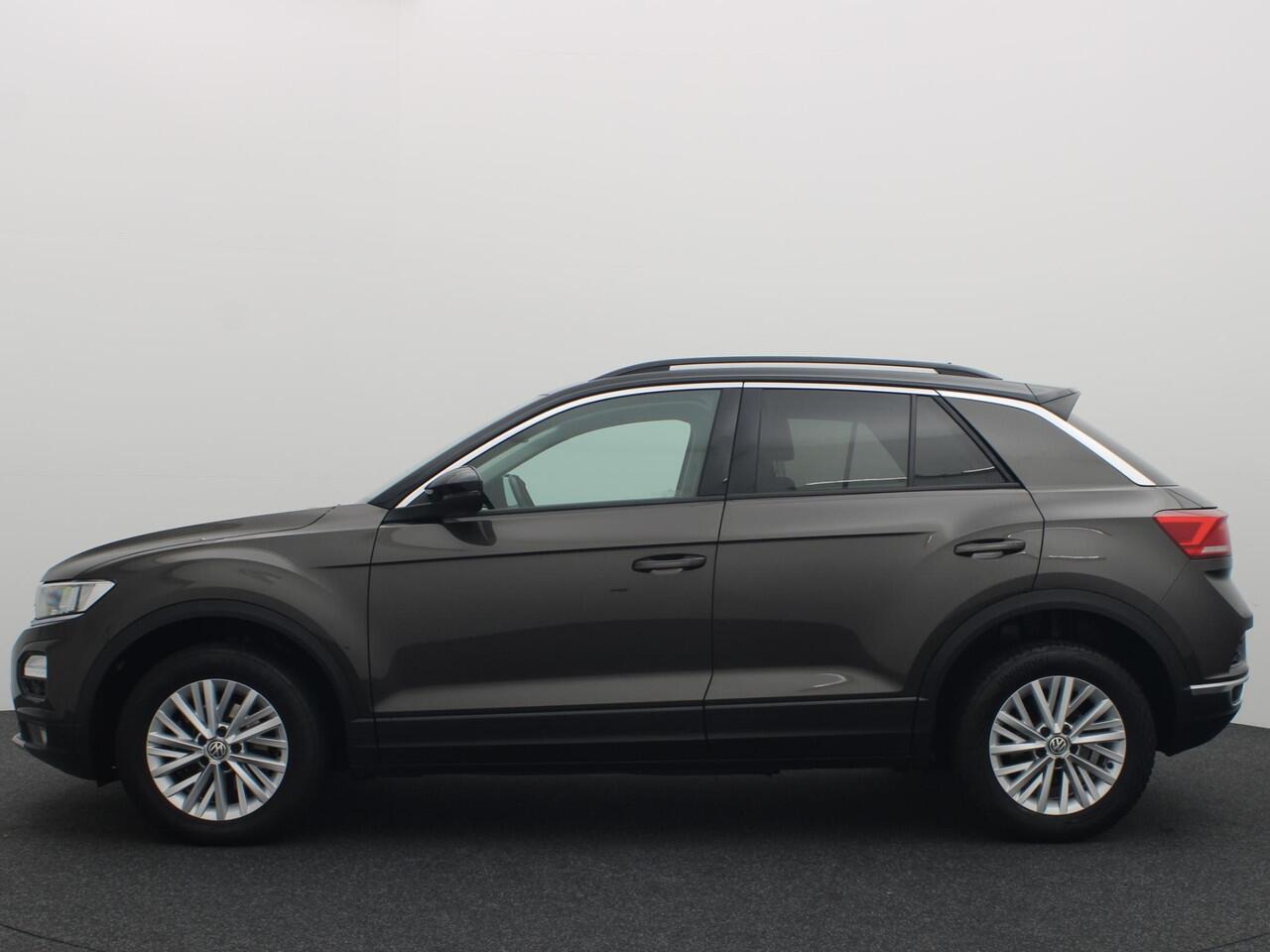 Volkswagen T-Roc 1.5 TSI Style TREKHAAK / CARPLAY / NAVI / AIRCO / PDC / BLUETOOTH / CRUISE / NL-AUTO