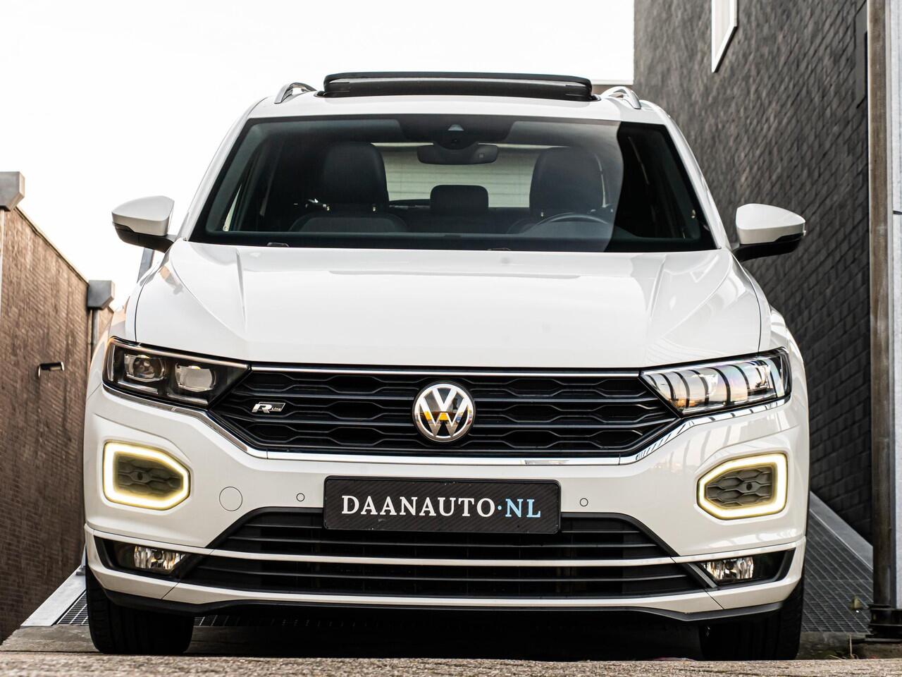 Volkswagen T-Roc 1.5 TSI Sport 2x R Line Pano VirtCP Beats