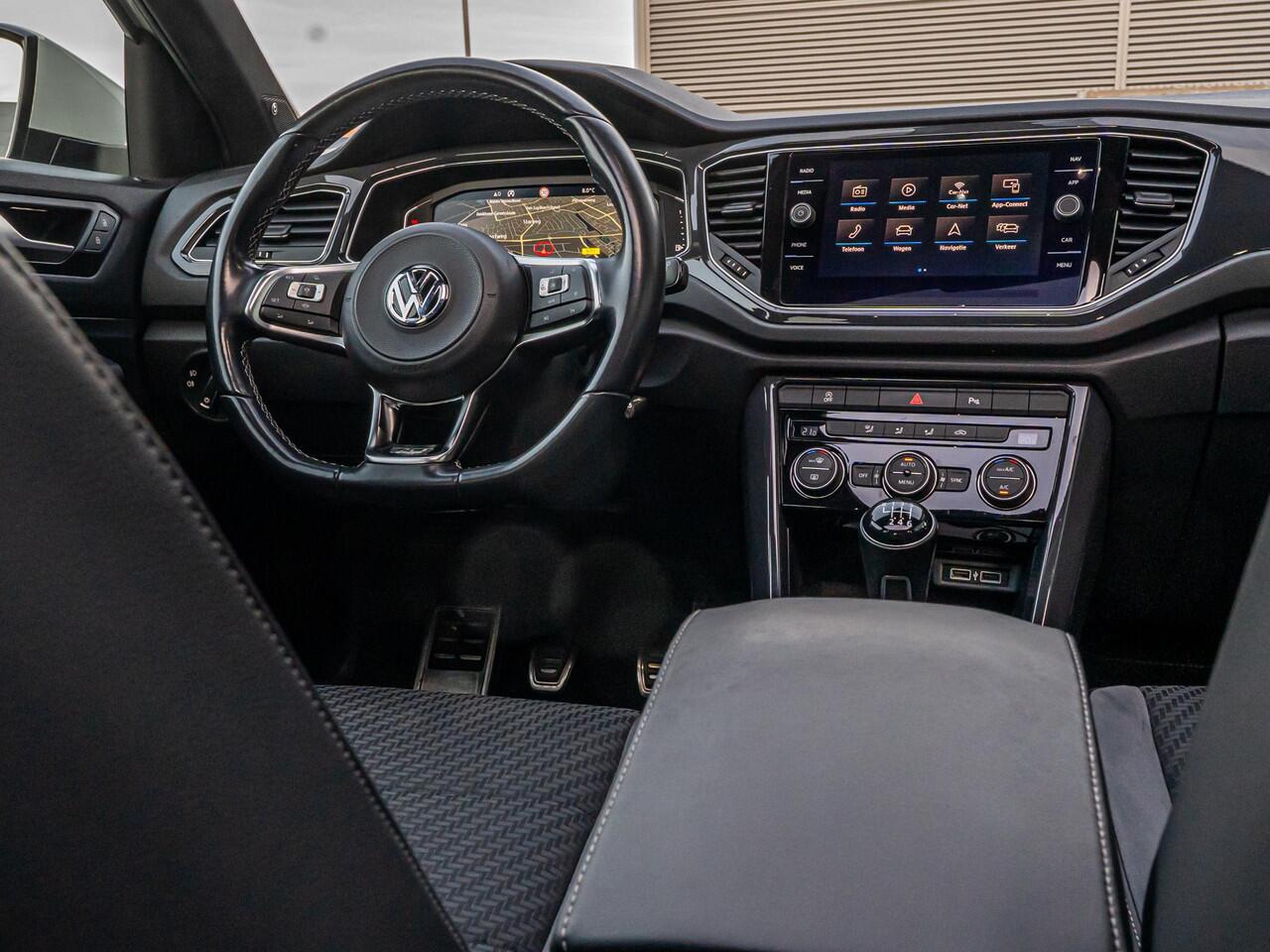 Volkswagen T-Roc 1.5 TSI Sport 2x R Line Pano VirtCP Beats