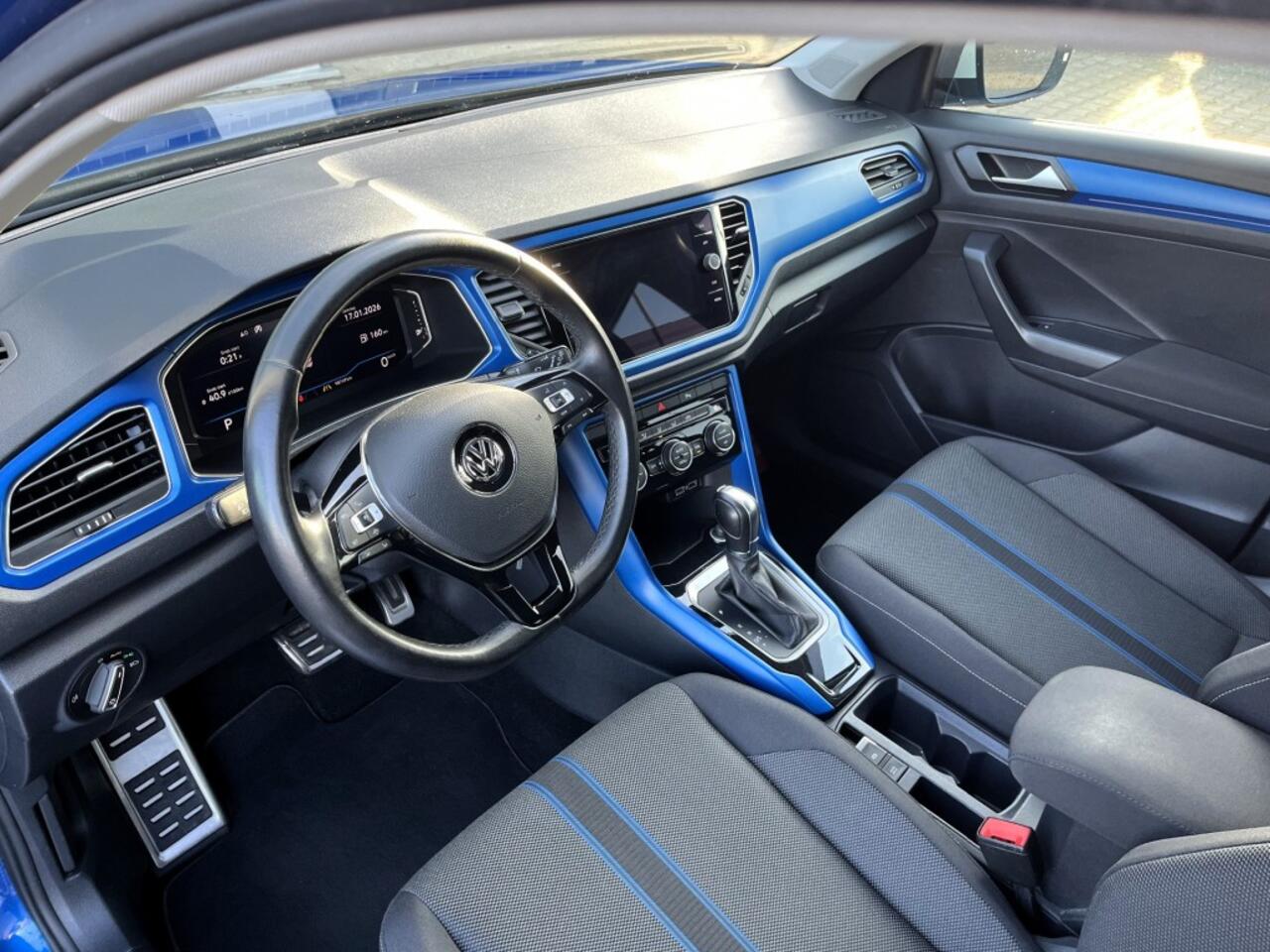 Volkswagen T-Roc TâRoc 1.5 TSI DSG / Luxe uitvoering / CarPlay / ACC / Trekhaak