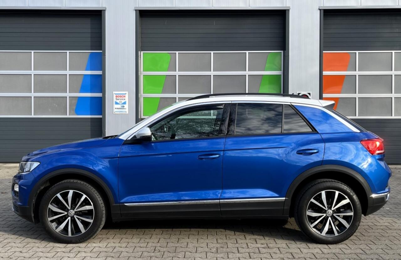 Volkswagen T-Roc TâRoc 1.5 TSI DSG / Luxe uitvoering / CarPlay / ACC / Trekhaak