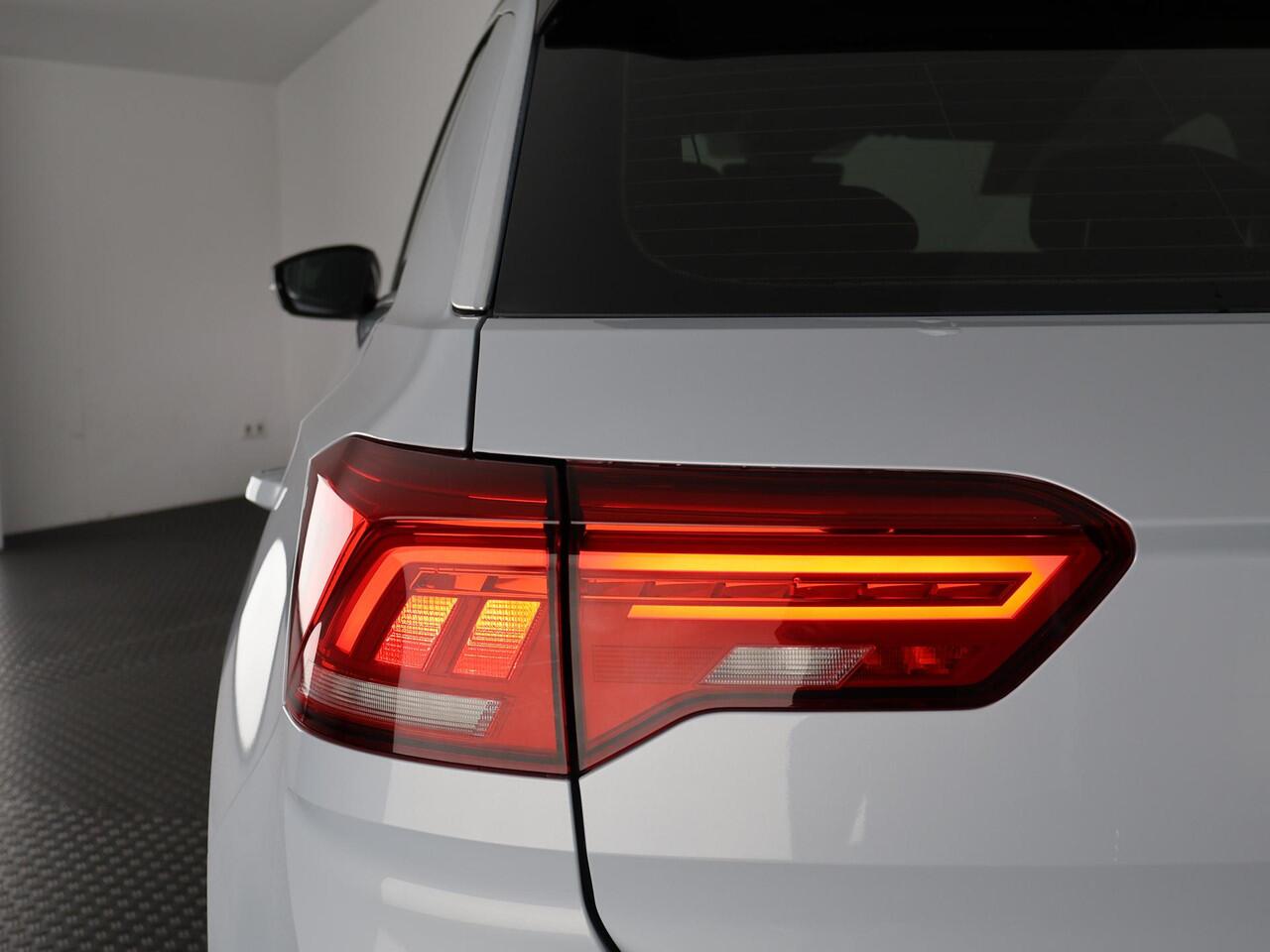 Volkswagen T-Roc 1.0 TSI Two-Tone | Apple Carplay & AndroidAUTO | Privacy Glass |