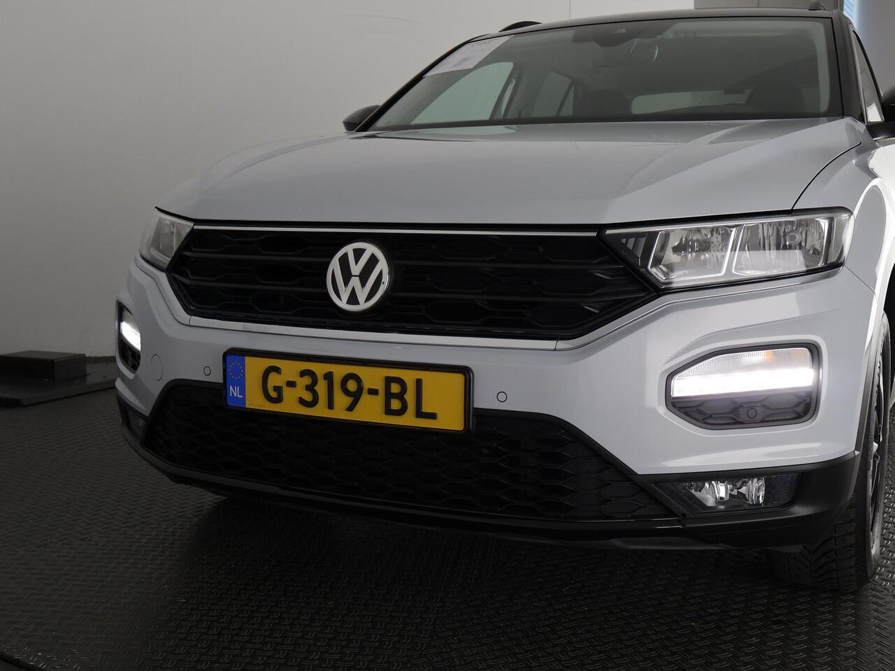 Volkswagen T-Roc 1.0 TSI Two-Tone | Apple Carplay & AndroidAUTO | Privacy Glass |