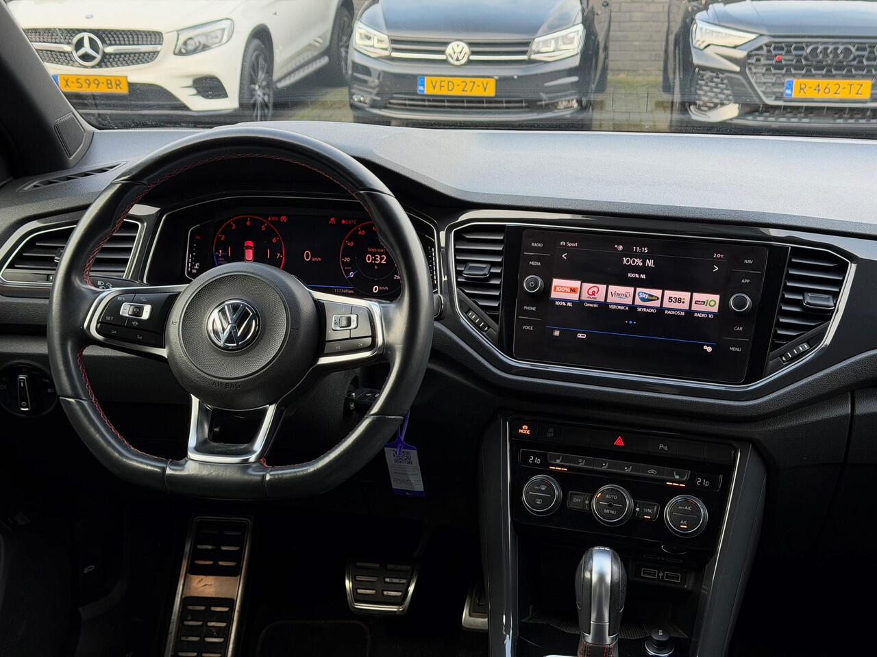 Volkswagen T-Roc 1.5 TSI Sport CarPlay Camera Virtual Dash
