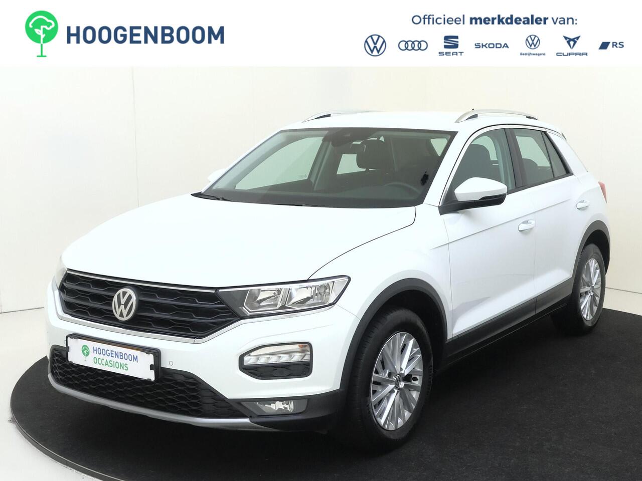 Volkswagen T-Roc 1.0 TSI Style | Parkeersensoren | Adaptieve cruise control | CarPlay | Navigatie | Airco |