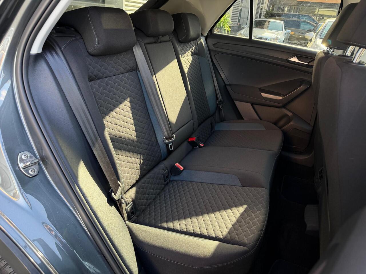 Volkswagen T-Roc 1.5 TSI Style Navi Camera LED