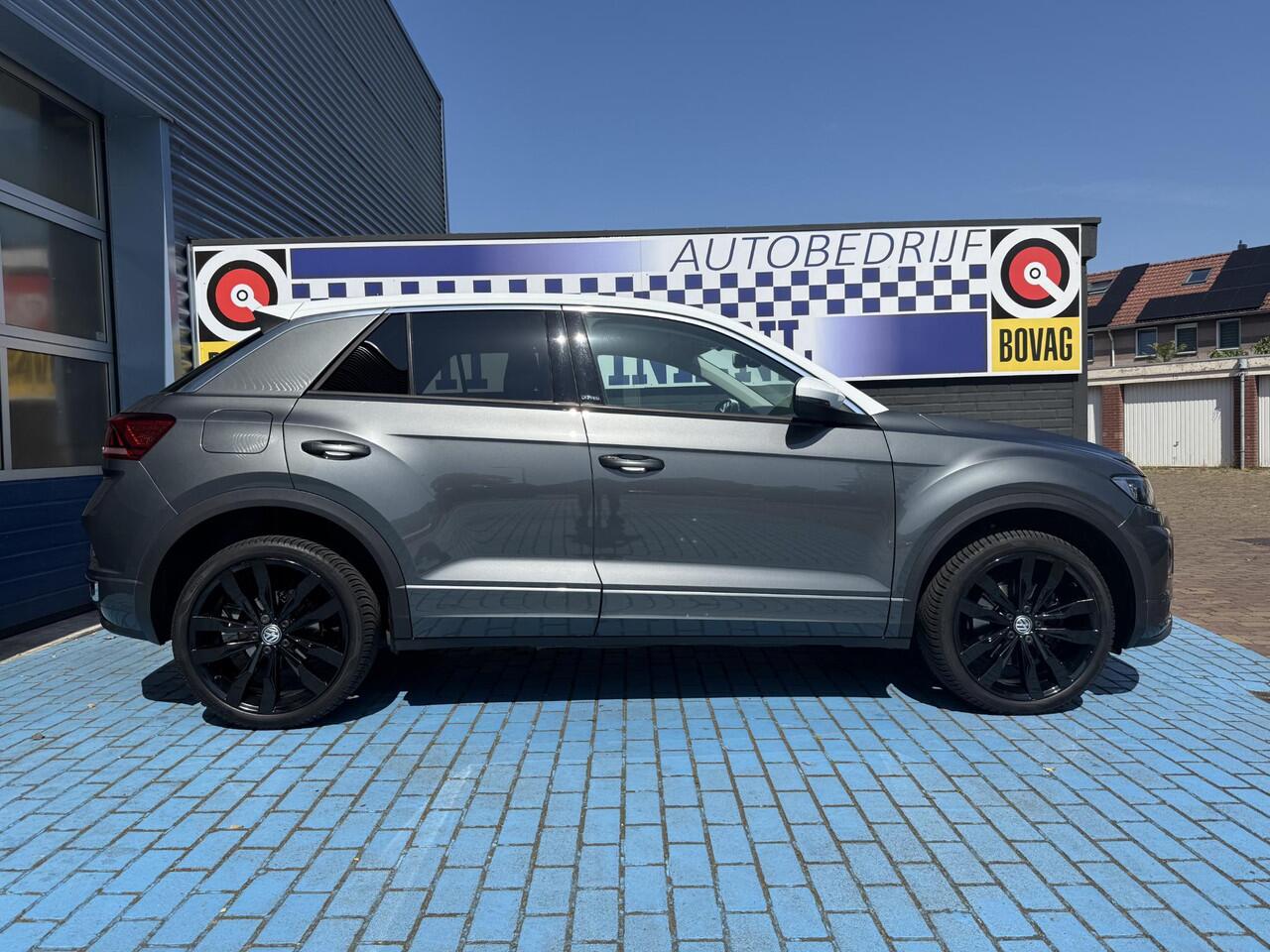 Volkswagen T-Roc 1.5 ADAP CRUISE STOELVERW. TREKHAAK P-CAM APPLE