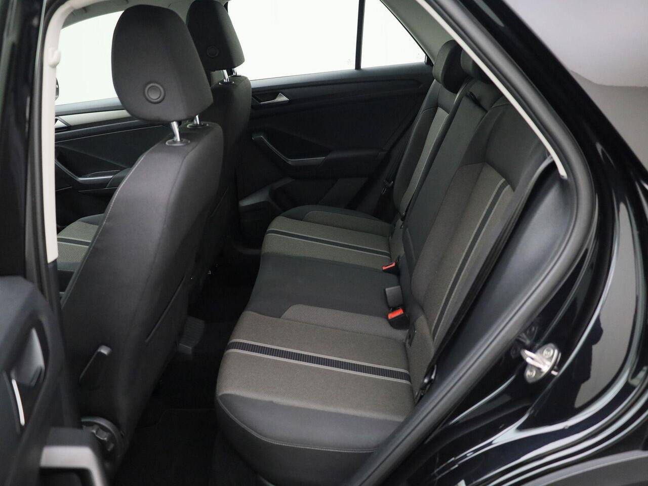 Volkswagen T-Roc 1.5/150PK TSI Style · Apple/Android Car Play · Navigatie · Camera + Parkeersensoren · Trekhaak