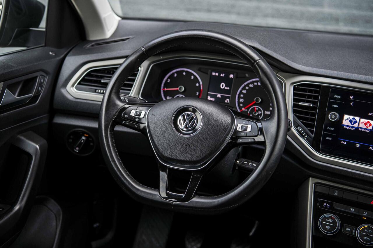 Volkswagen T-Roc 1.0 TSi 115 pk Style Business | Camera | Adaptieve Cruise Control | Navigatie