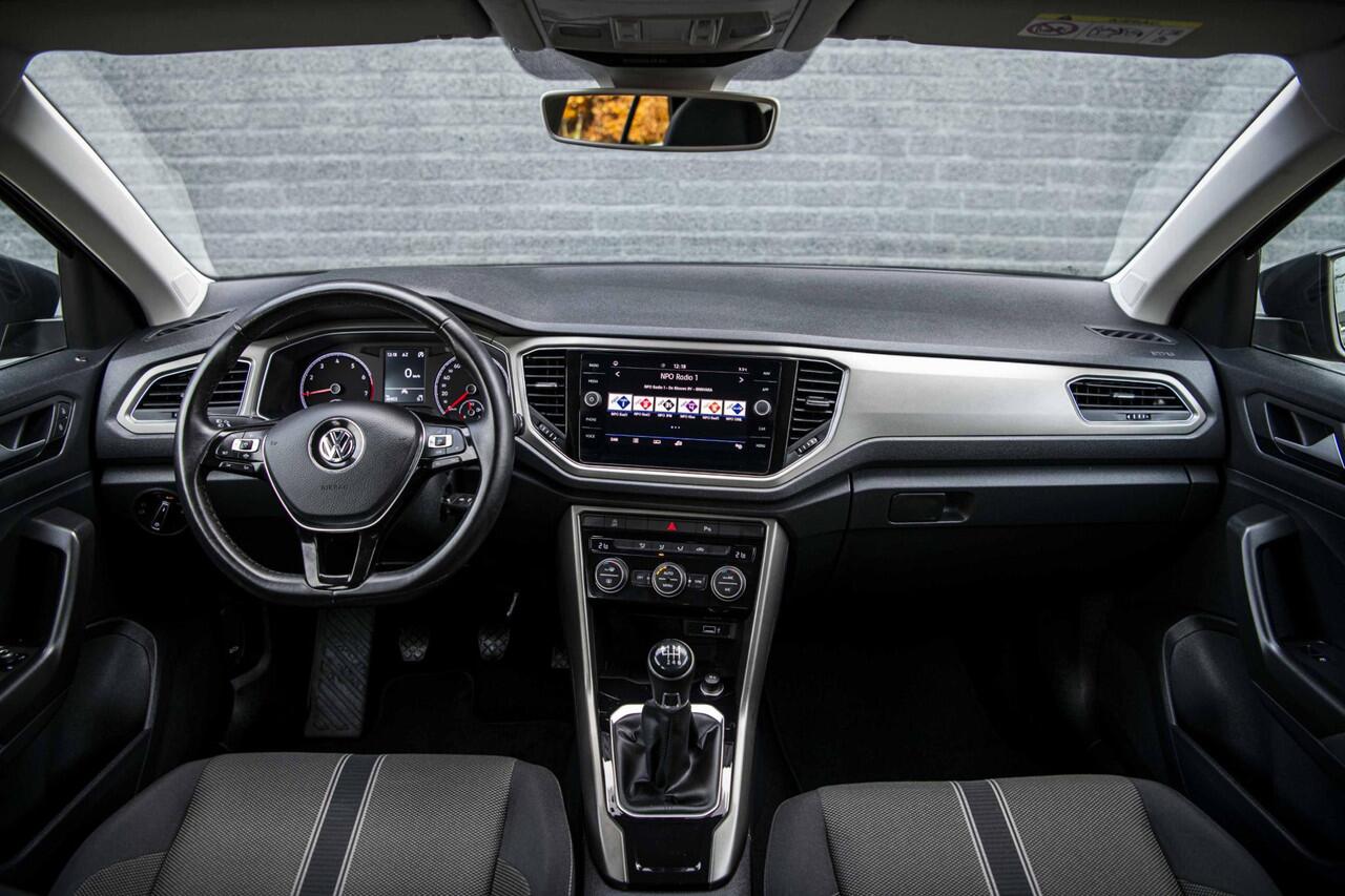 Volkswagen T-Roc 1.0 TSi 115 pk Style Business | Camera | Adaptieve Cruise Control | Navigatie