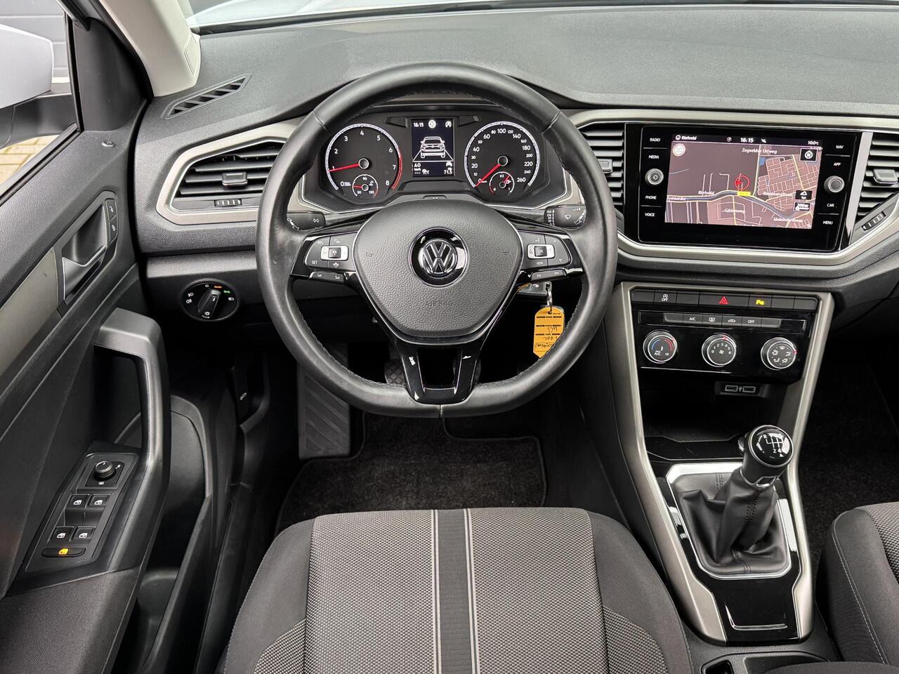 Volkswagen T-Roc 1.0 TSI STYLE I NAVIGATIESYSTEEM I AIRCONDITIONING I ADAPTIVE CRUISE CONTROL
