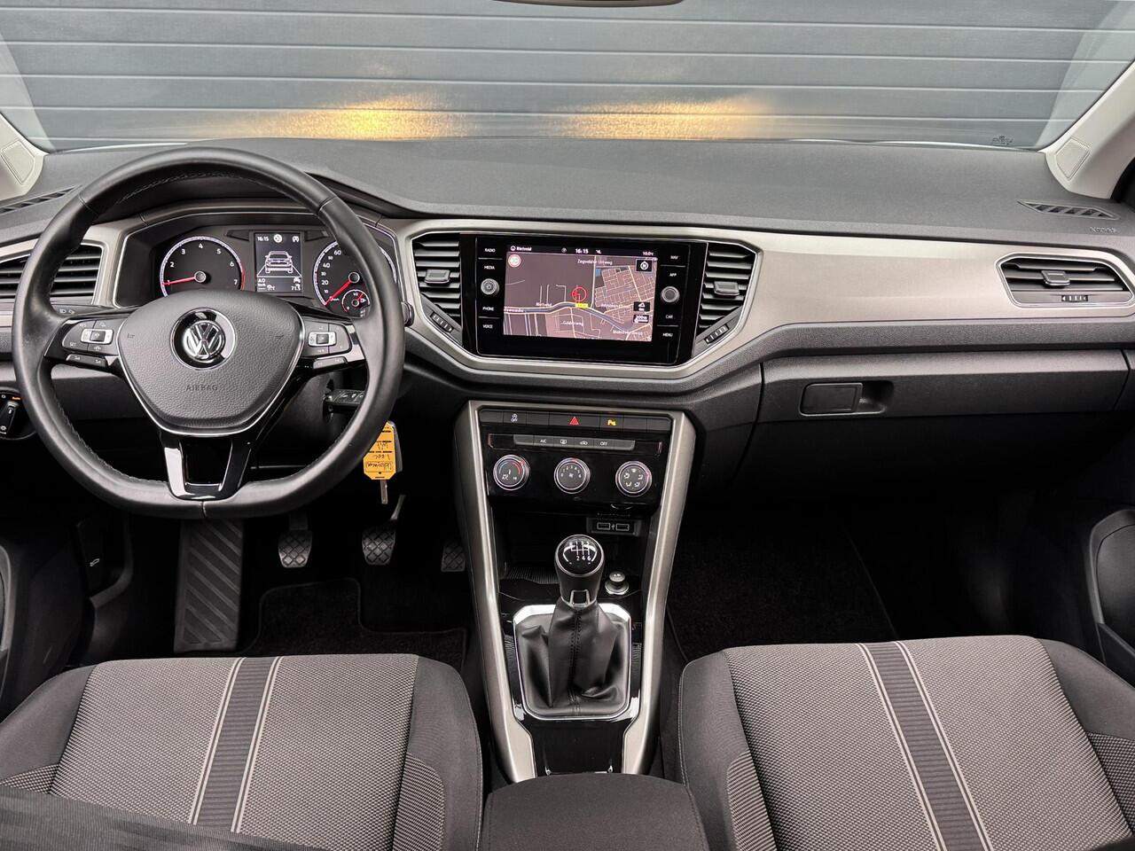 Volkswagen T-Roc 1.0 TSI STYLE I NAVIGATIESYSTEEM I AIRCONDITIONING I ADAPTIVE CRUISE CONTROL