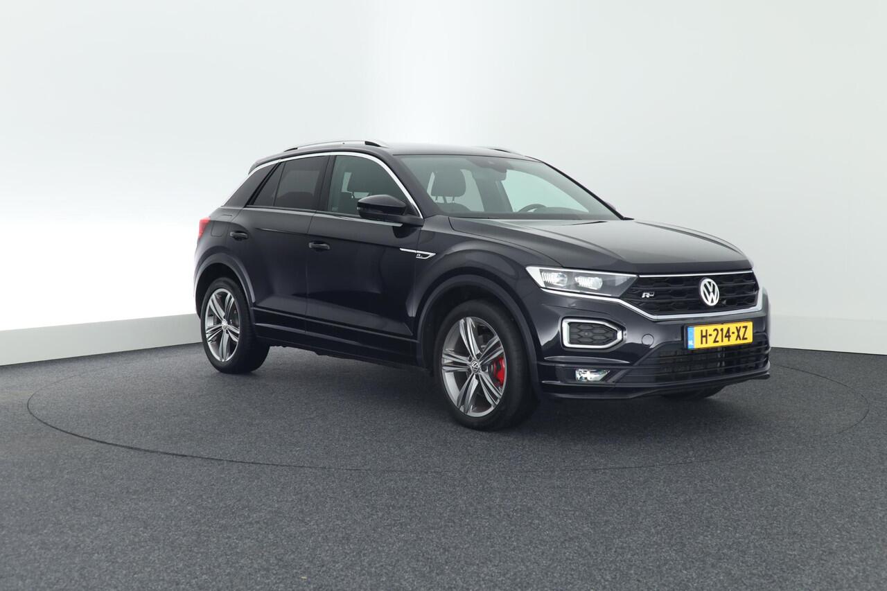 Volkswagen T-Roc 1.5 TSI 150pk DSG R-Line Sport Trekhaak Camera Keyless Led Virtual Cockpit Navigatie