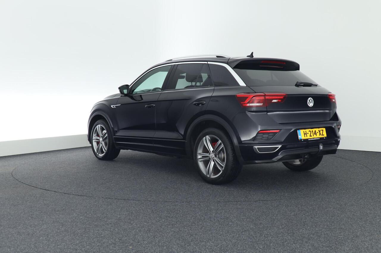 Volkswagen T-Roc 1.5 TSI 150pk DSG R-Line Sport Trekhaak Camera Keyless Led Virtual Cockpit Navigatie