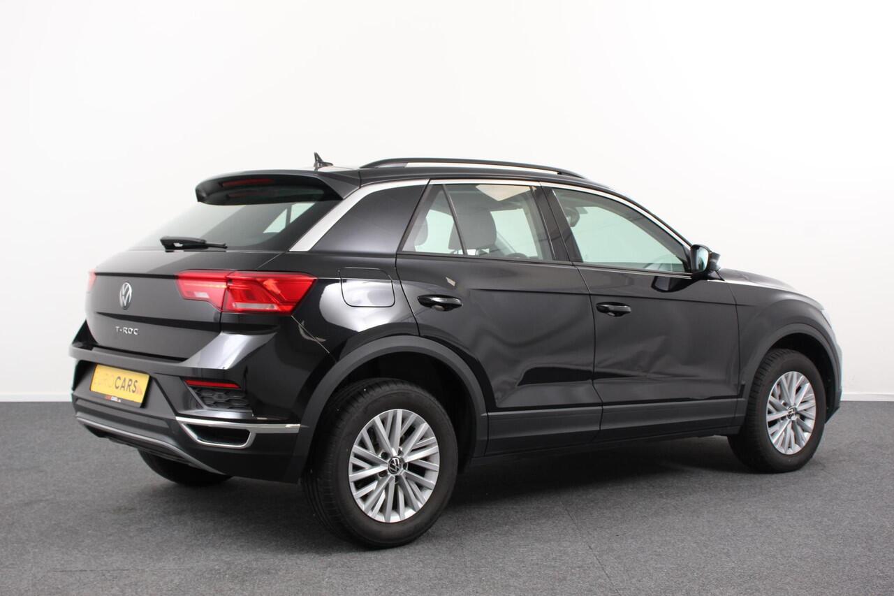 Volkswagen T-Roc 1.5 TSI 150pk Automaat Style | Navigatie | Climate Control | Adaptieve Cruise Control | Electrisch bedienbare achterklep | Camera | Parkeersensoren Voor en Achter | Verwarmbare voorstoelen