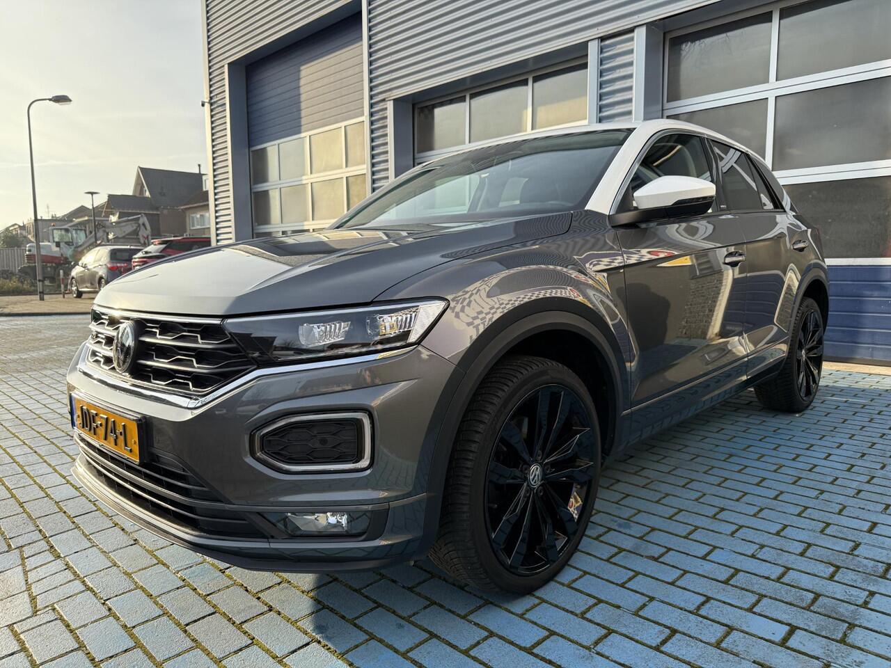 Volkswagen T-Roc 1.5 ADAP CRUISE STOELVERW. TREKHAAK P-CAM APPLE
