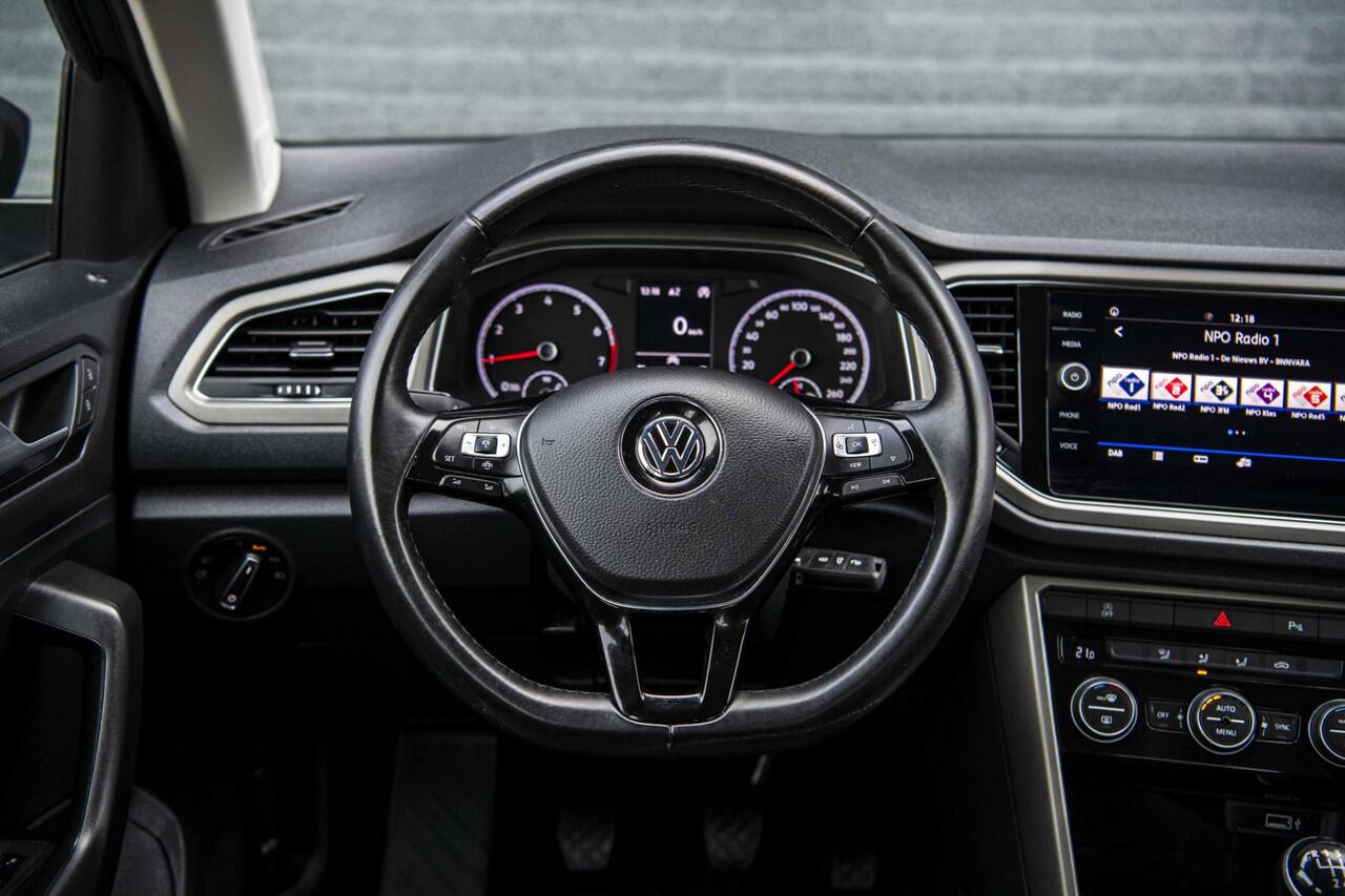 Volkswagen T-Roc 1.0 TSi 115 pk Style Business | Camera | Adaptieve Cruise Control | Navigatie