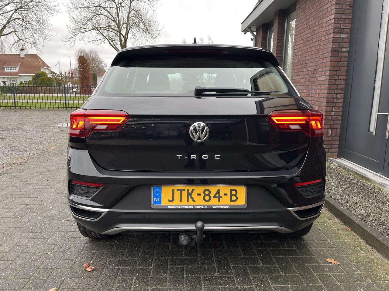 Volkswagen T-Roc 1.5 TSI Sport VIRTUAL DASBOARD | LED | TREKHAAK | ELEC. A. KLEP | ADAPTIVE CRUISE CONTROL | CAMERA | APPLE/ANDROID CARPLAY