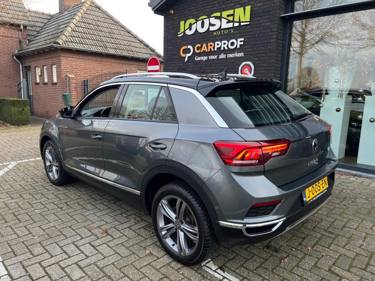 Volkswagen T-Roc SPORT