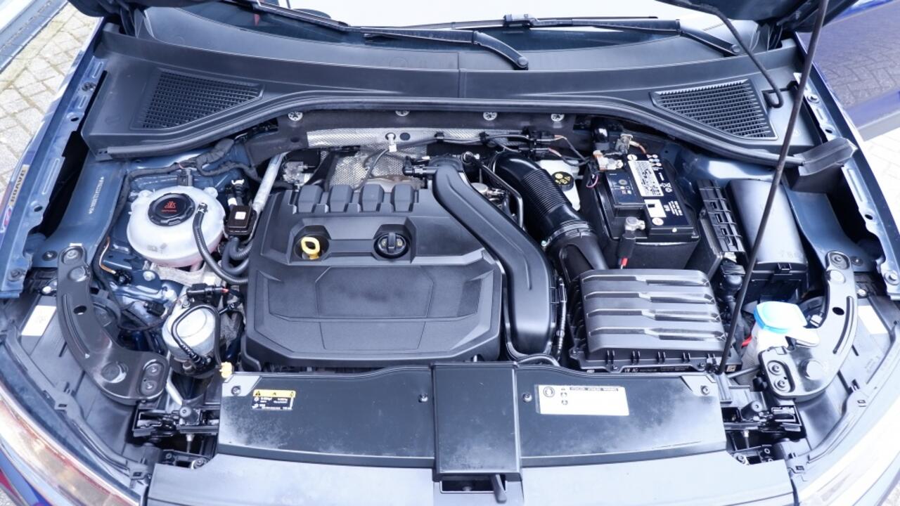 Volkswagen T-Roc 1.5 TSI DSG Style ACC/Navi/Clima/PDC/All-season/All-in prijs