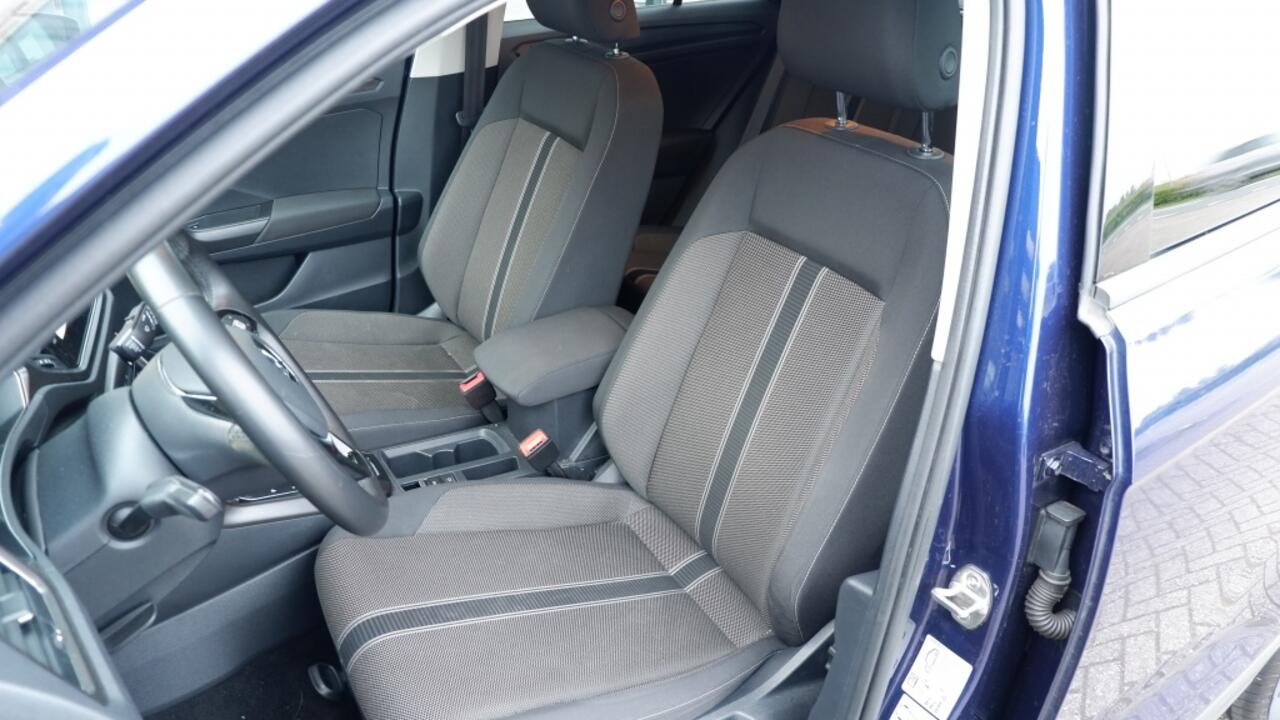 Volkswagen T-Roc 1.5 TSI DSG Style ACC/Navi/Clima/PDC/All-season/All-in prijs