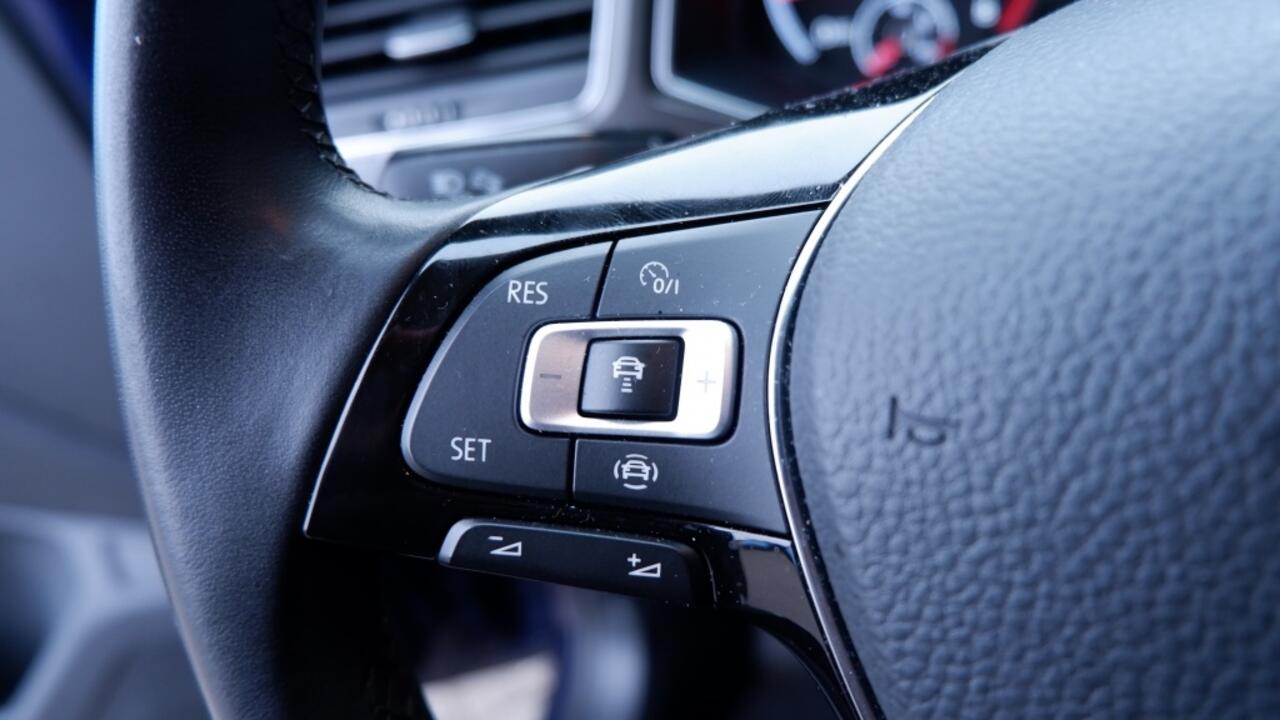 Volkswagen T-Roc 1.5 TSI DSG Style ACC/Navi/Clima/PDC/All-season/All-in prijs