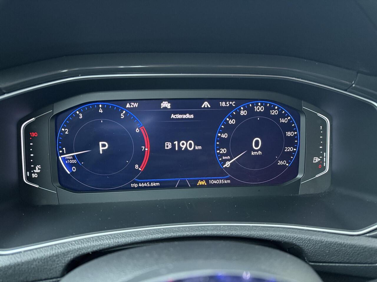 Volkswagen T-Roc 1.5 TSI Sport Business R | 150 PK | Automaat | Multifunctioneel stuurwiel | Cruisecontrol | Achteruitrijcamera |