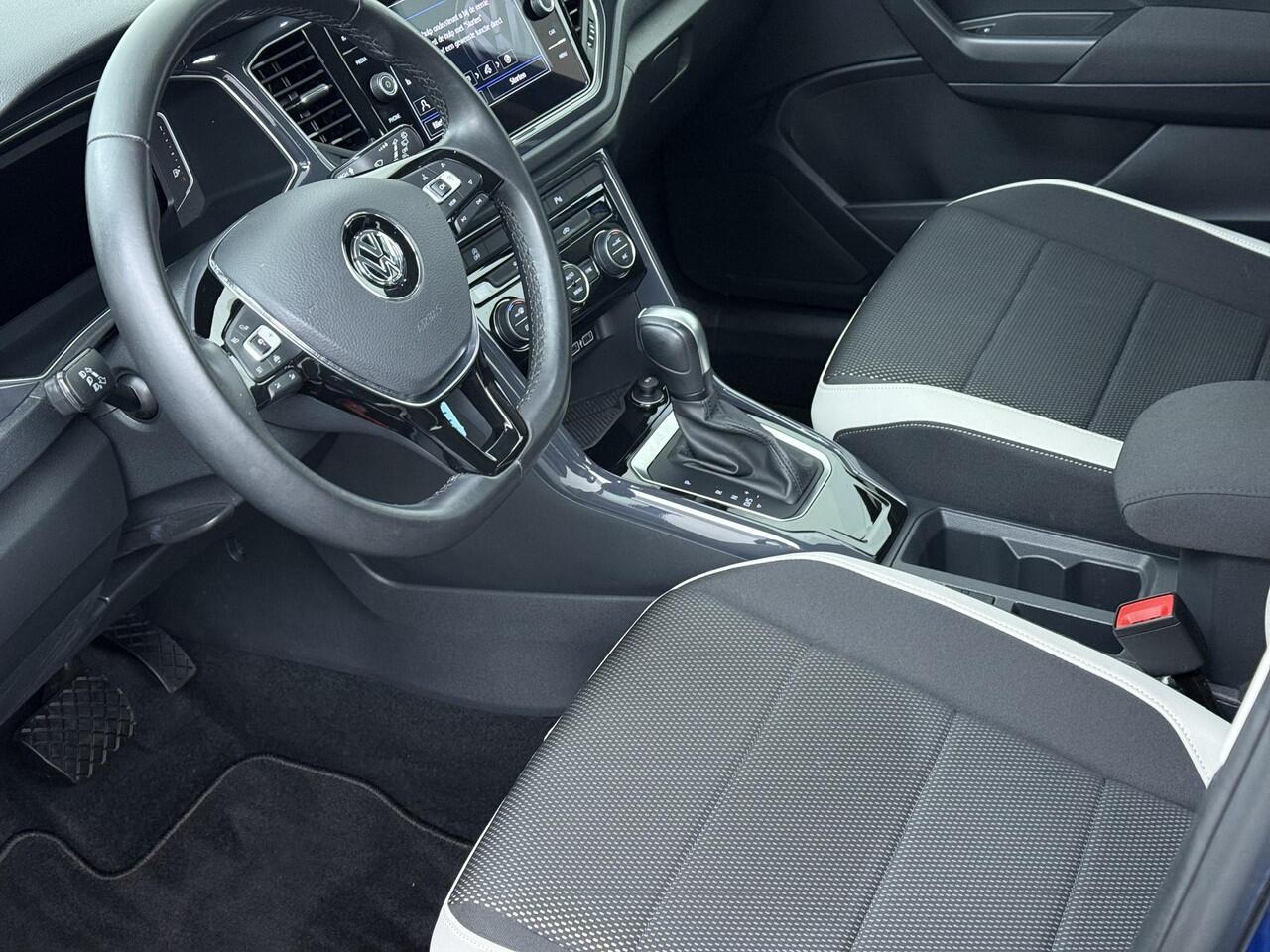 Volkswagen T-Roc 1.5 TSI Sport | 150 PK | Automaat | Achteruitrijcamera | Adaptive cruise control | Climate control |