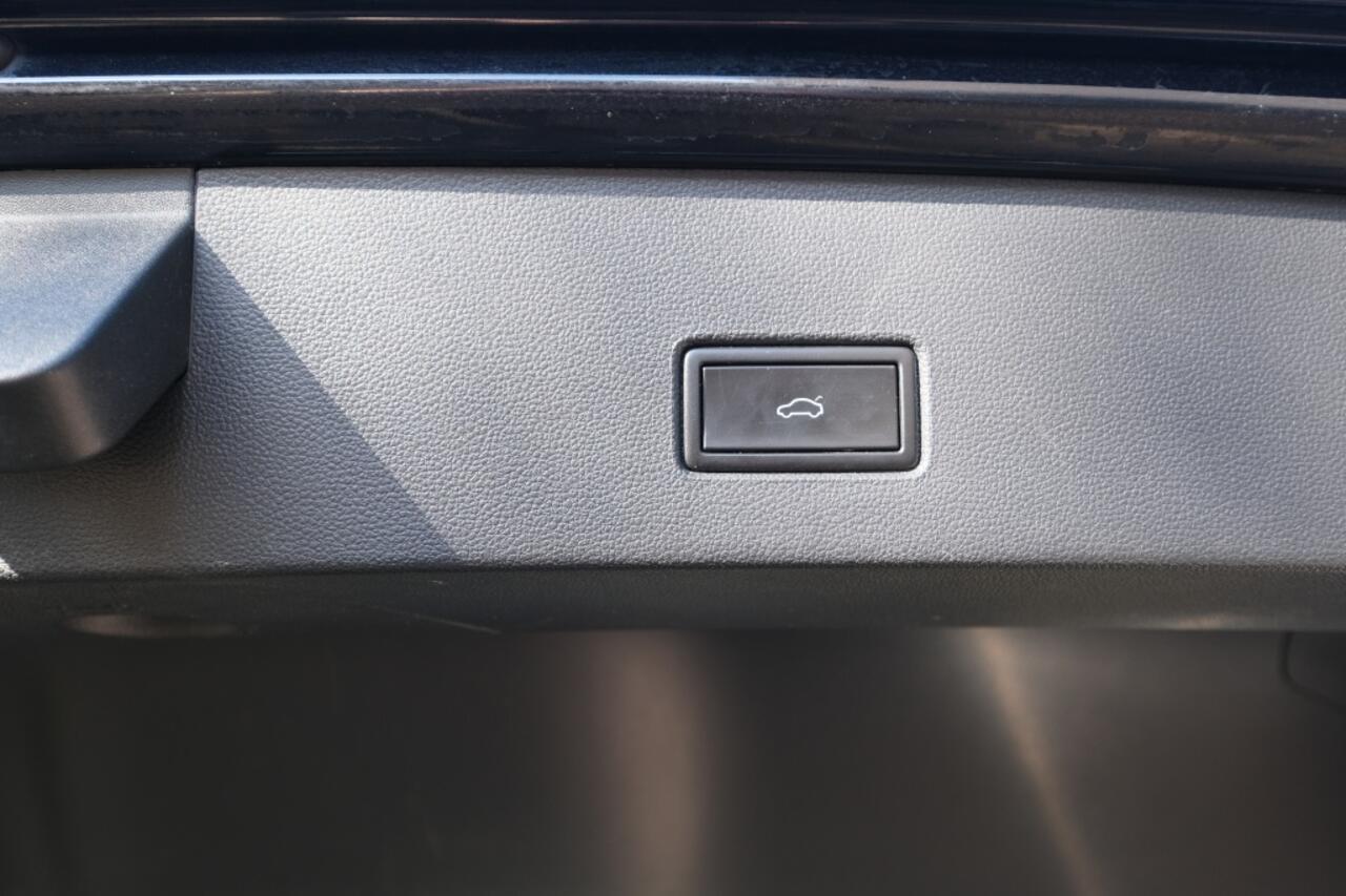 Volkswagen T-Roc 1.5 TSI Sport R-Line Business