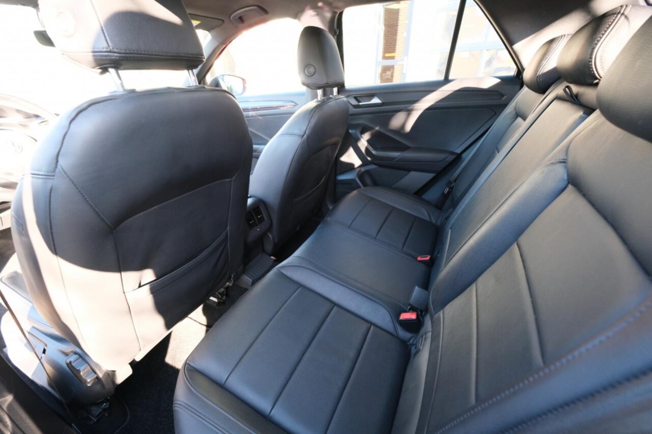 Volkswagen T-Roc 1.5 TSI Sport R-Line Business