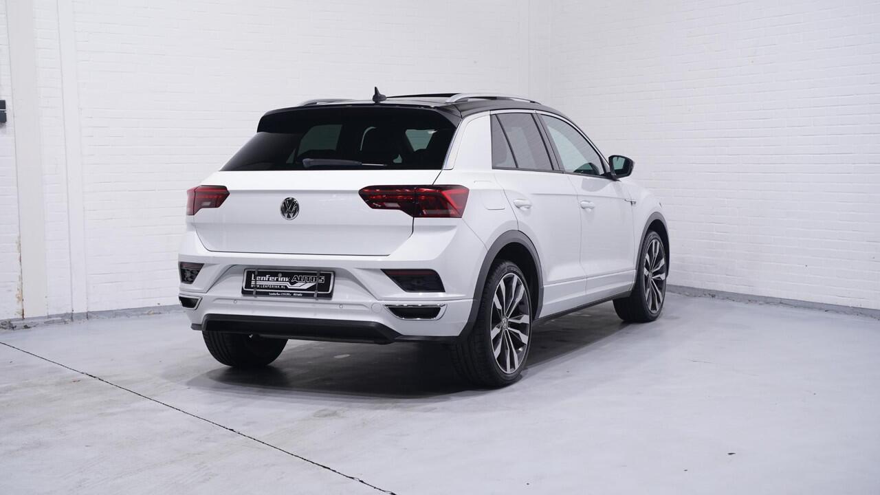 Volkswagen T-Roc 1.5 TSI R Line 1e Eig. NAP Led koplampen Panodak R-Line int./ext. 19 Inch Stoelverwarming
