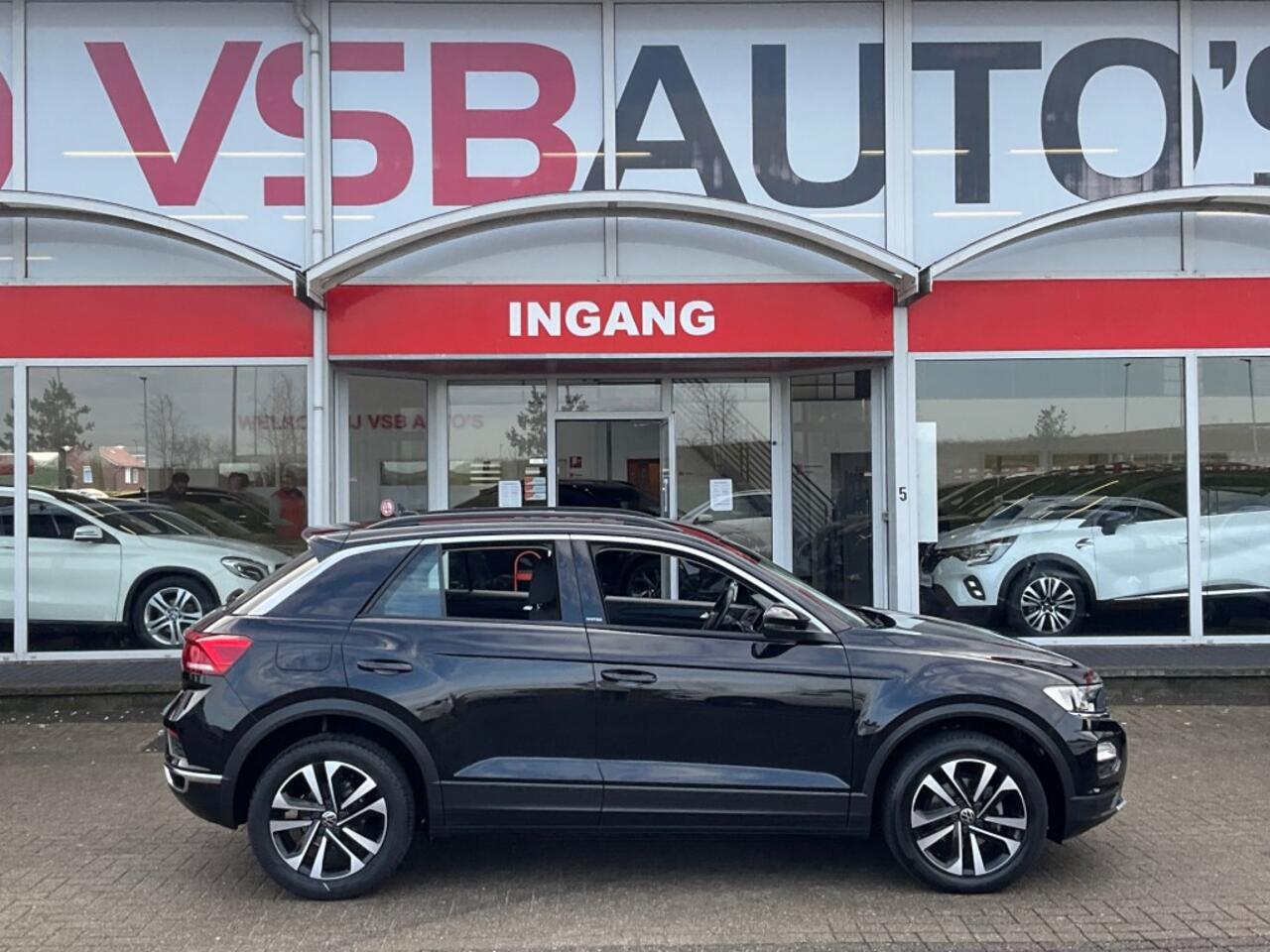 Volkswagen T-Roc 1.5 TSI ACT. 150PK UNITED LED NAVI DGITALE-SCHERM CAMERA CARPLAY