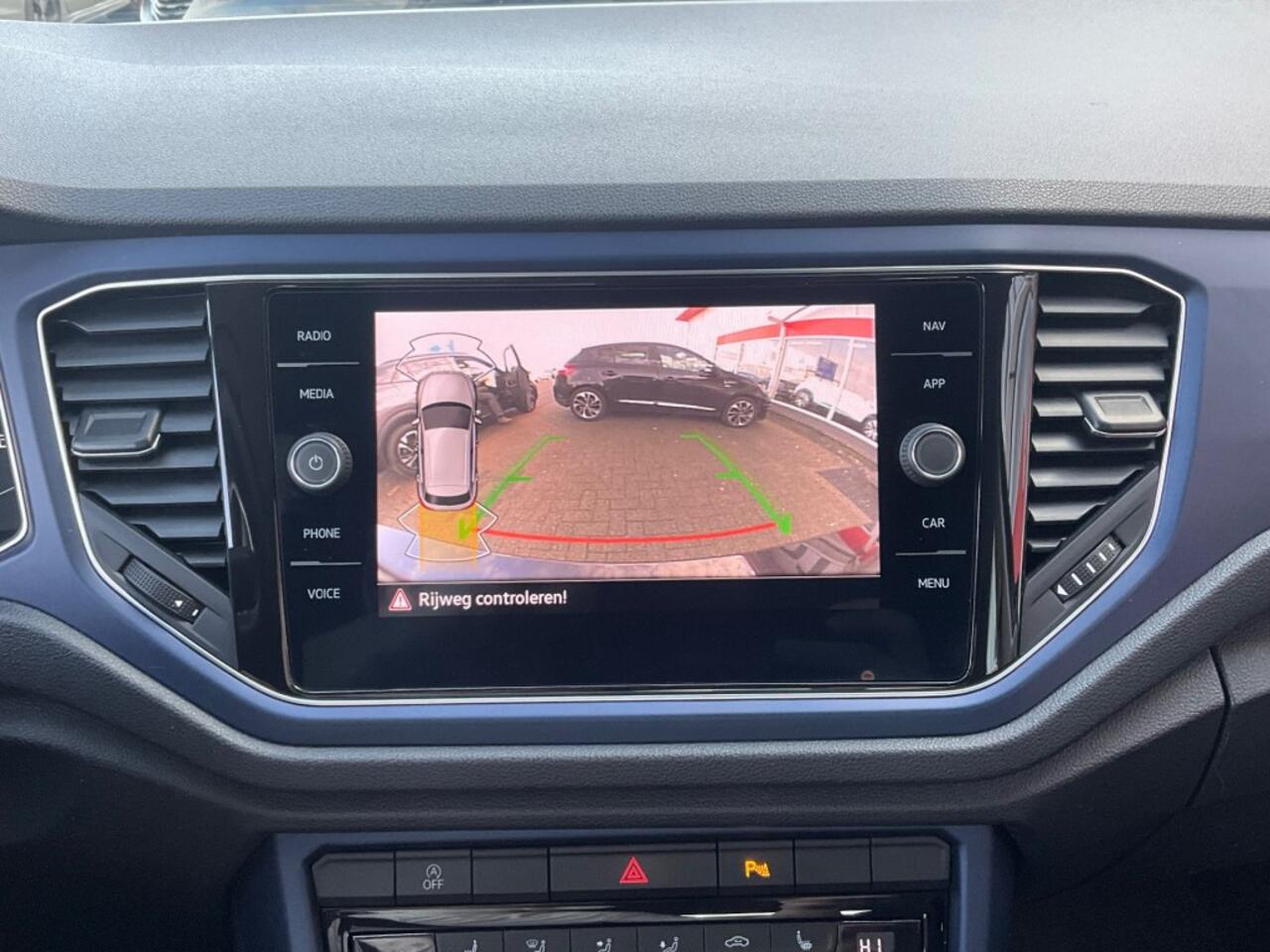 Volkswagen T-Roc 1.5 TSI ACT. 150PK UNITED LED NAVI DGITALE-SCHERM CAMERA CARPLAY