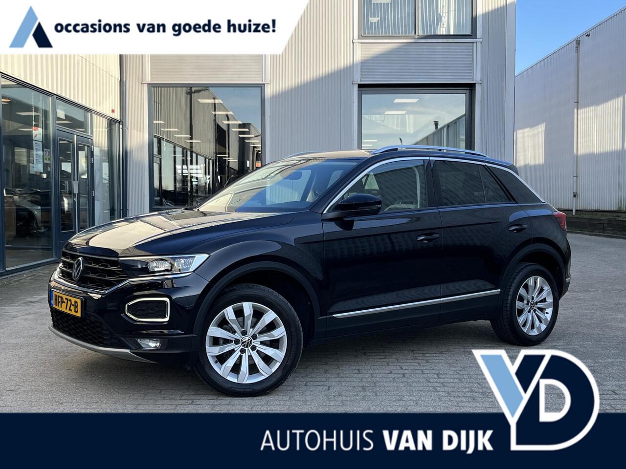 Volkswagen T-Roc 1.5 TSI Sport | Navi/Automaat/Stuur+Stoelverwarming/17"/Adapt.Cruise/Clima/Apple CarPlay-Android Auto