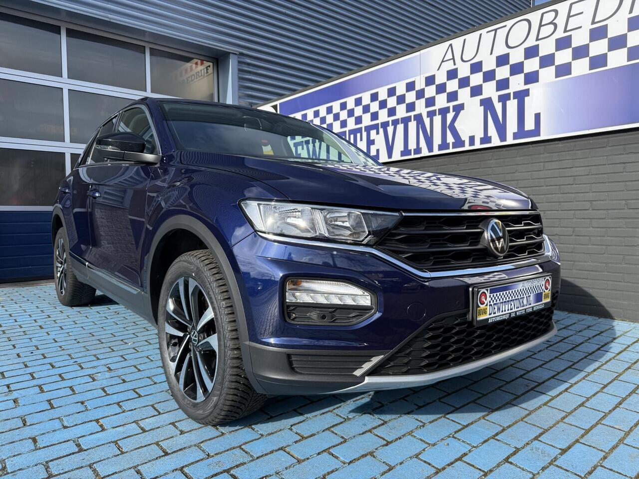 Volkswagen T-Roc 1.5 TSI ADAP CRUISE STOELVER. AFN. TREKHAAK