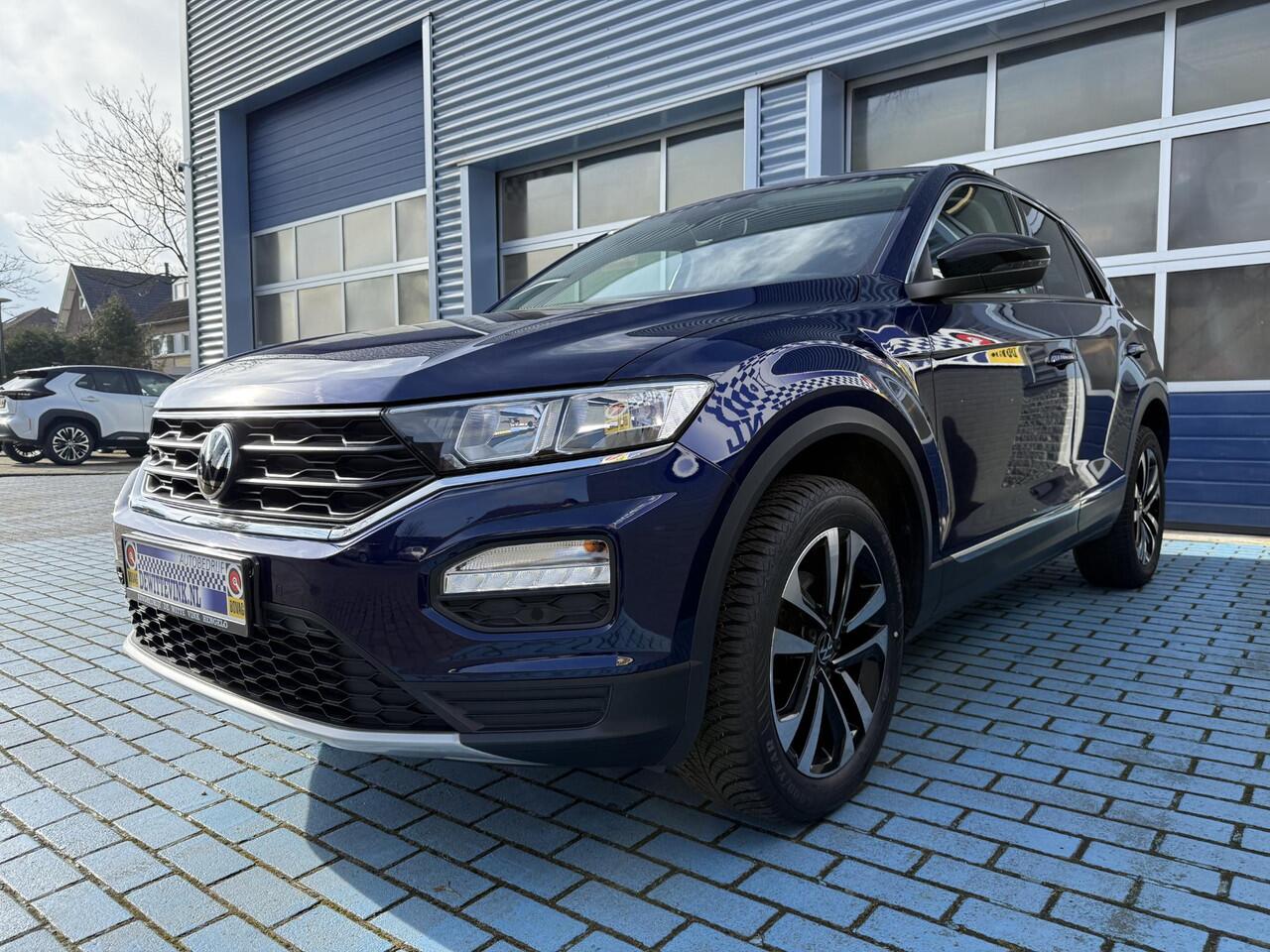 Volkswagen T-Roc 1.5 TSI ADAP CRUISE STOELVER. AFN. TREKHAAK