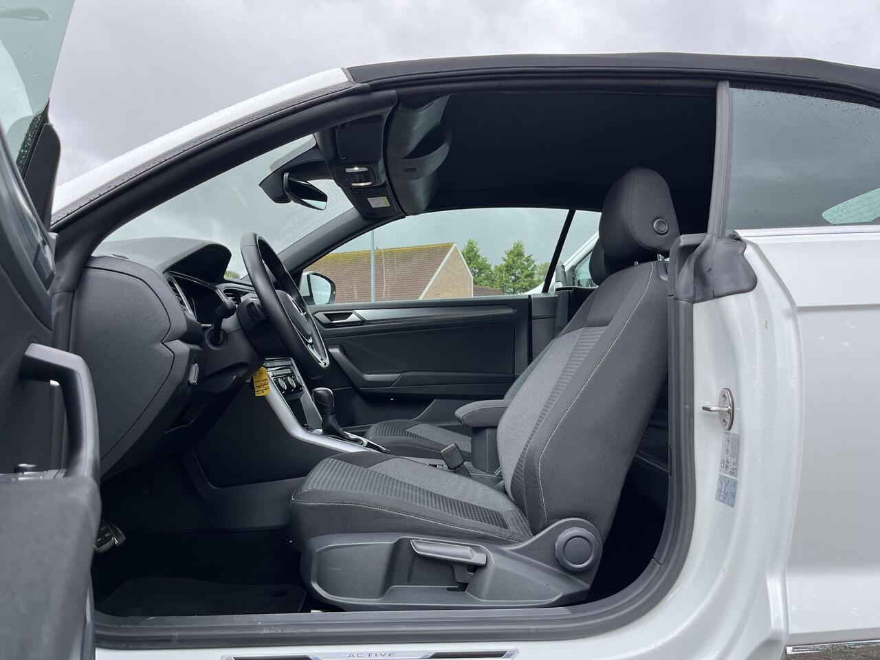 Volkswagen T-Roc Cabrio 1.5 TSI Style 150pk Automaat | Adaptieve Cruise | Stoelverwarming | Digitale Cock pit | Dealer onderhouden | Dodehoeksensoren