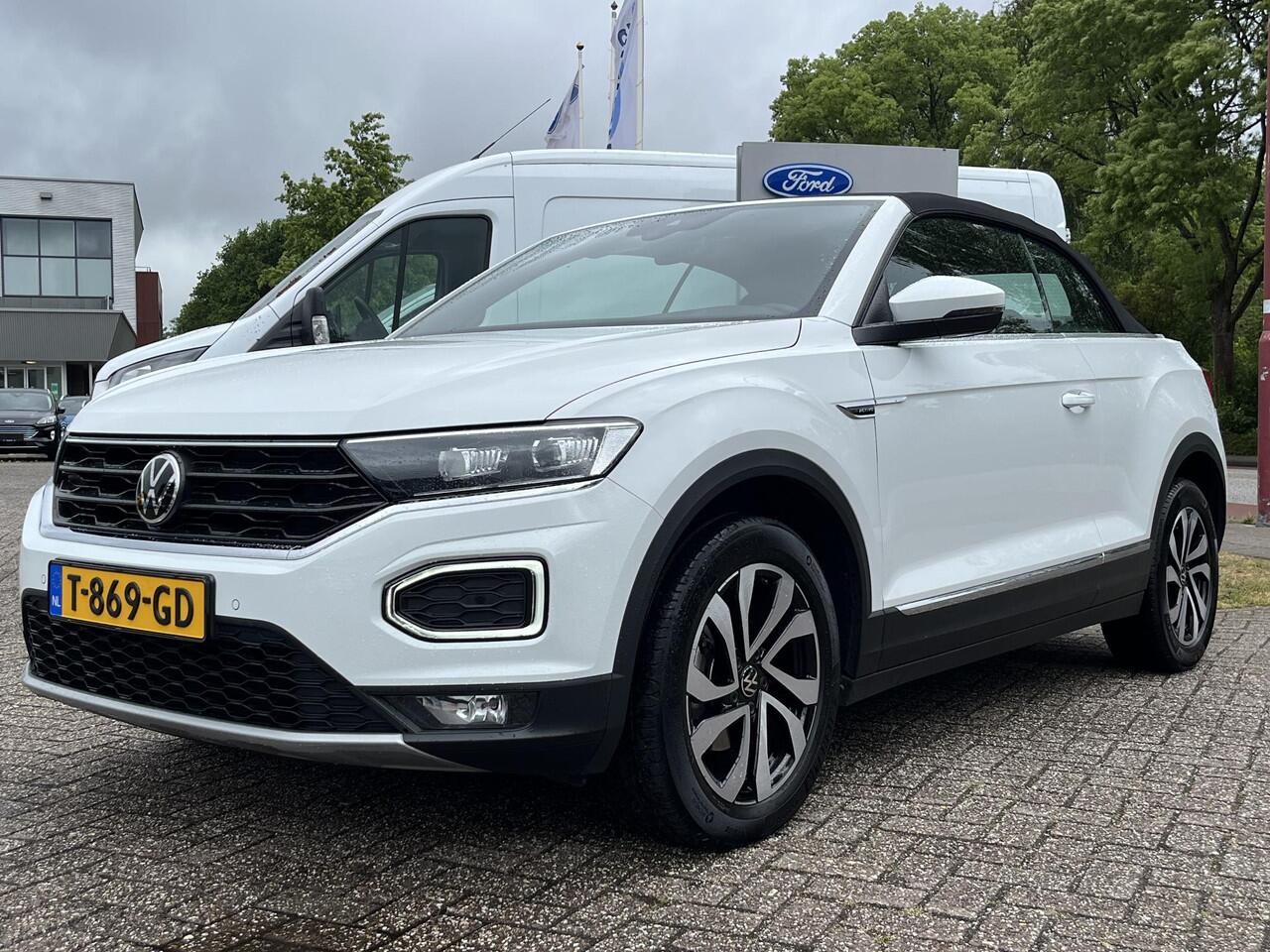 Volkswagen T-Roc Cabrio 1.5 TSI Style 150pk Automaat | Adaptieve Cruise | Stoelverwarming | Digitale Cock pit | Dealer onderhouden | Dodehoeksensoren