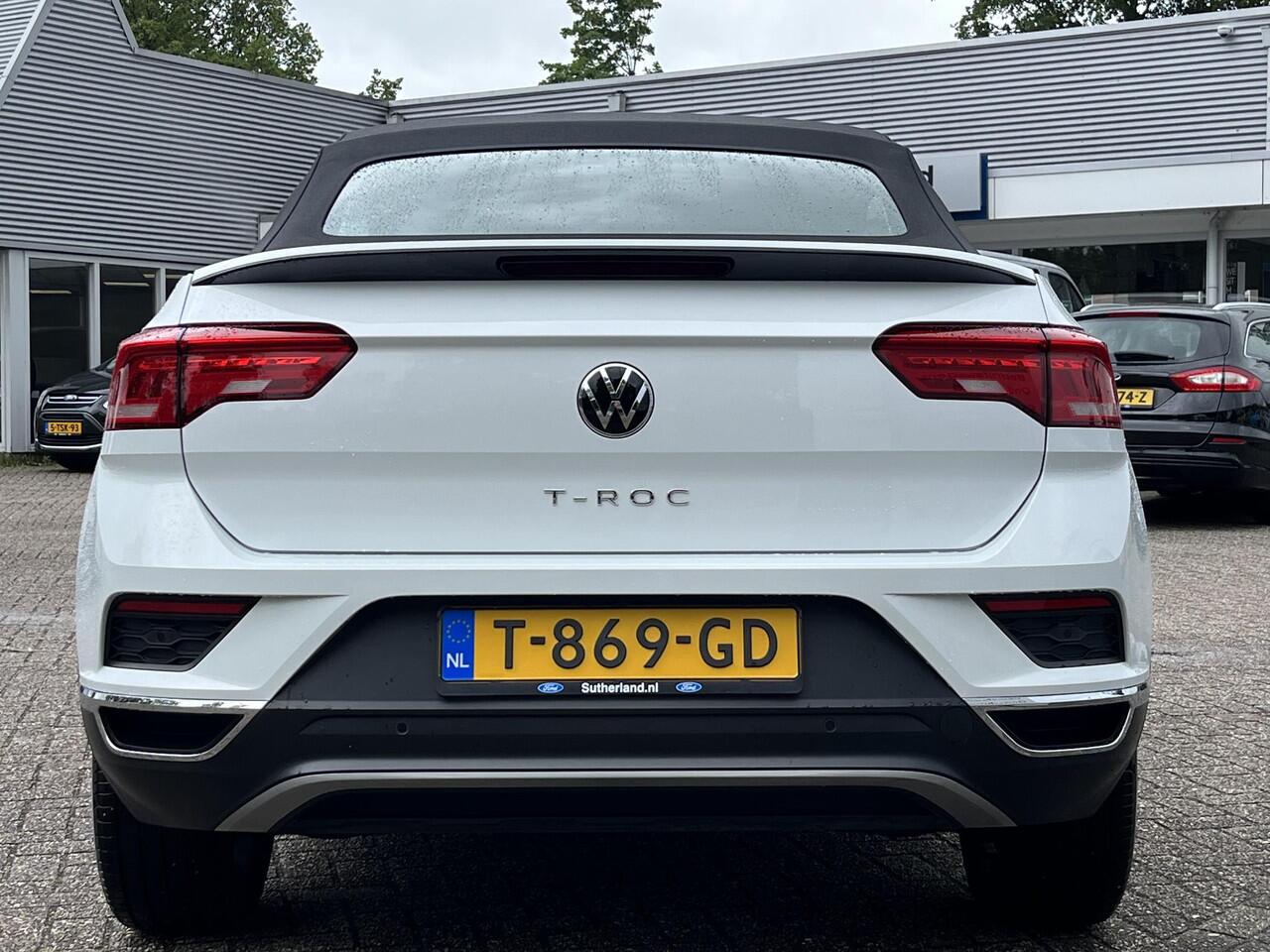 Volkswagen T-Roc Cabrio 1.5 TSI Style 150pk Automaat | Adaptieve Cruise | Stoelverwarming | Digitale Cock pit | Dealer onderhouden | Dodehoeksensoren