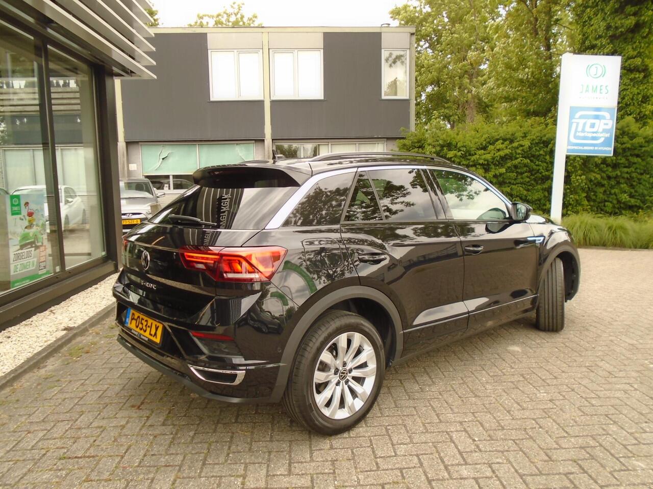 Volkswagen T-Roc 1.5 TSI Sport Business R SKY uitvoering