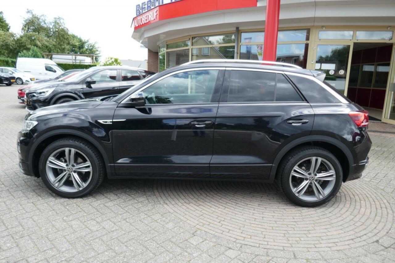 Volkswagen T-Roc 1.5 TSI SPORT BNS RLINE 150 PK AUTOMAAT / NAVIGATIE / NL AUTO