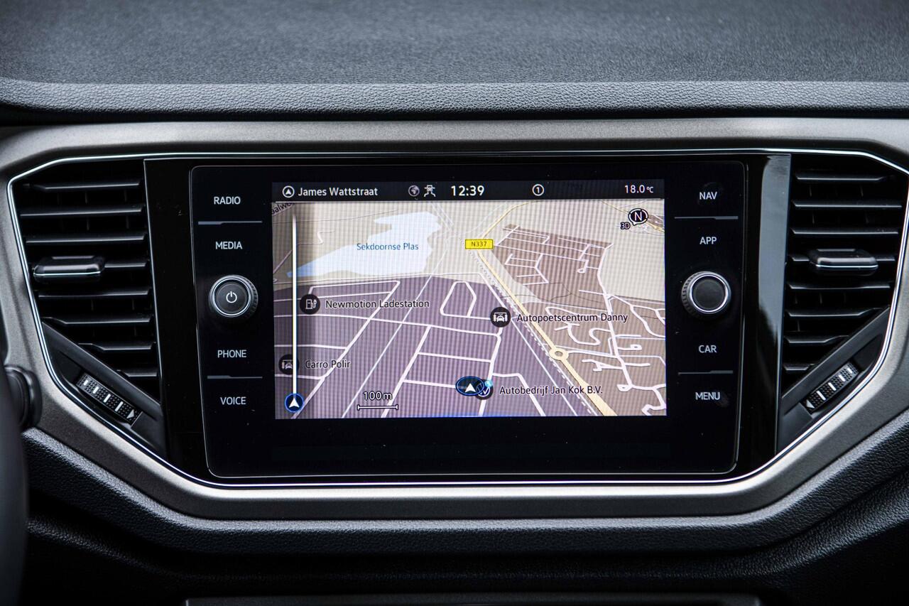 Volkswagen T-Roc 1.5 TSi 150 pk DSG-7 Style | Adaptieve Cruise Control | Navigatie | Lane Assist