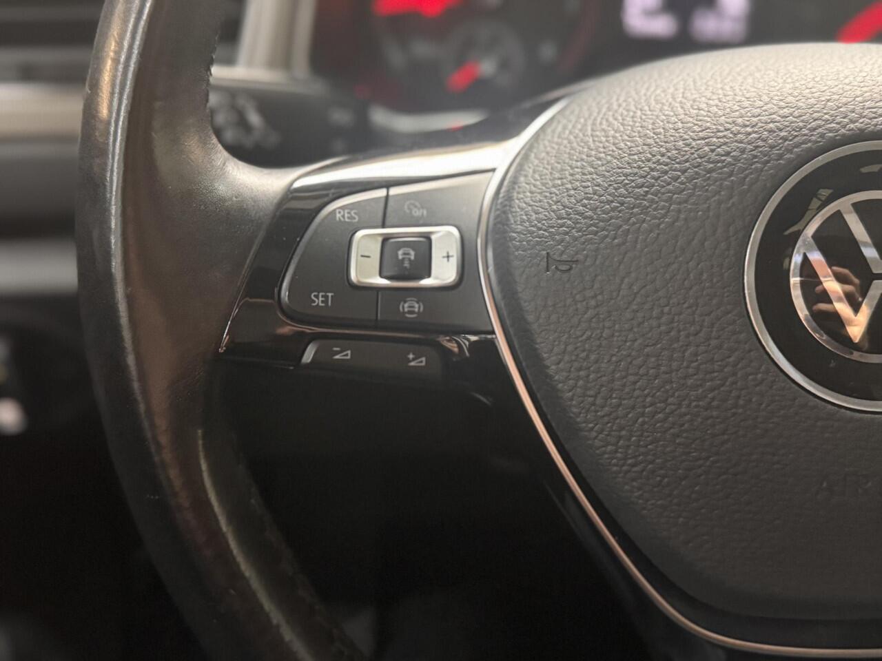 Volkswagen T-Roc 1.5 TSI 150pk DSG Automaat Style Navi Trekhaak Ad Cruise Parkeersensoren 1e Eigenaar Dealeronderhouden