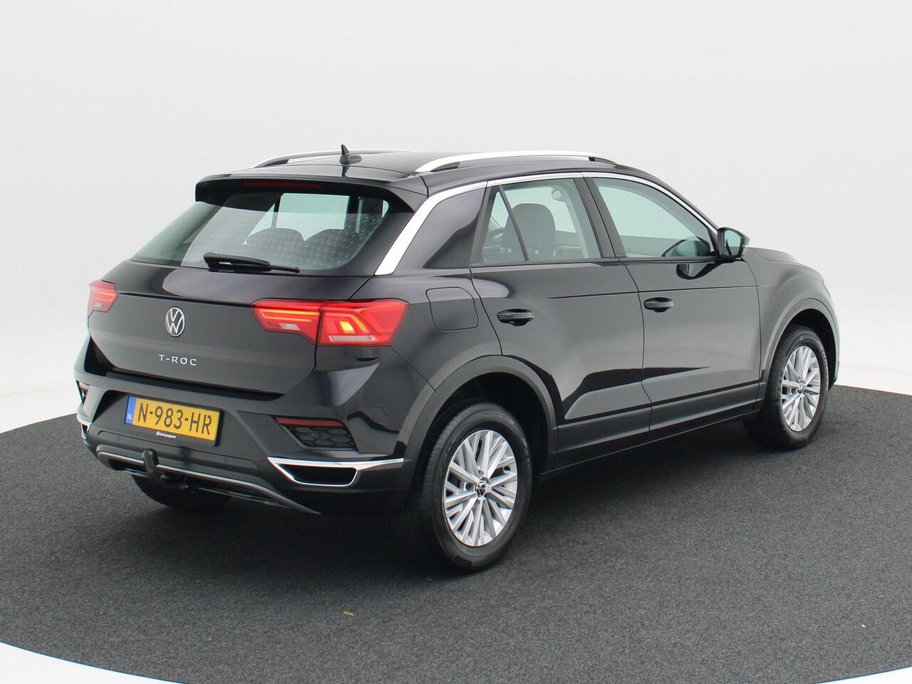 Volkswagen T-Roc 1.0 TSi 110 Pk Style | Trekhaak | Adaptive Cruise | Navigatie | CarPlay | ECC | Parkeersensoren | 68.883 Km!!