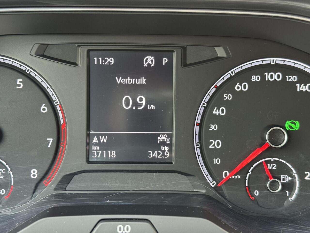 Volkswagen T-Roc 1.5 TSI Sport Business R I INCL. ¤ 850,00 AFL.KOSTEN + BOVAG GARANTIE