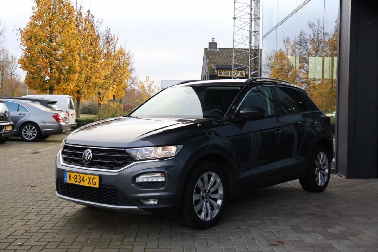 Volkswagen T-Roc 1.0 TSI *CAMERA*TREKHAAK*CARPLAY*NAVIGATIE*LED