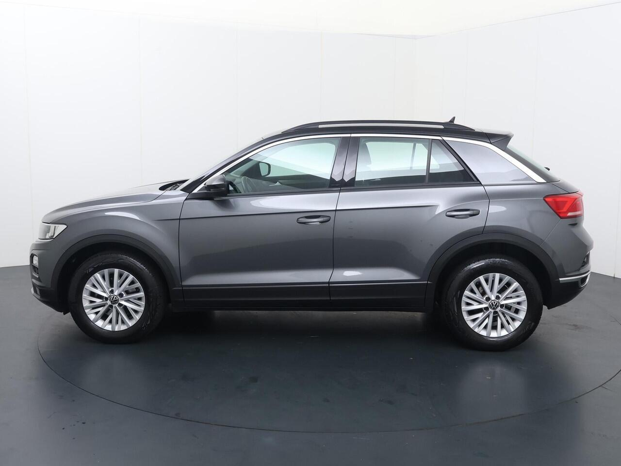 Volkswagen T-Roc 1.0 TSI Style | 110 PK | Navigatiesysteem | Achteruitrijcamera | Adaptive cruise control |