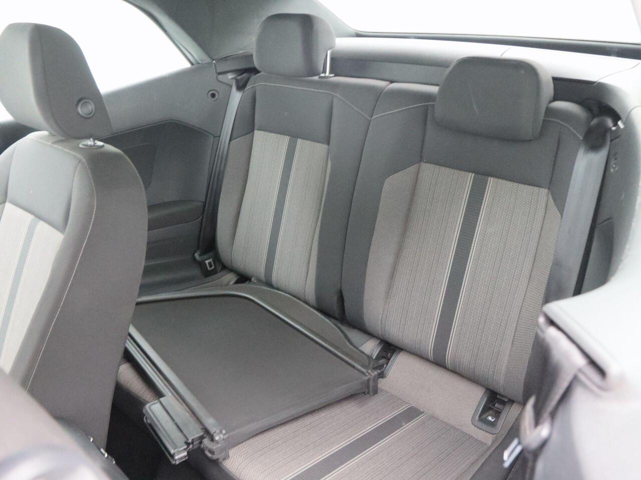 Volkswagen T-Roc Cabrio 1.5 TSi 150 Pk Automaat Style | Full LED | Adaptieve Cruise | Camera | CarPlay | Navigatiesysteem | Parkeersensoren | 18 Inch | 62.633 Km