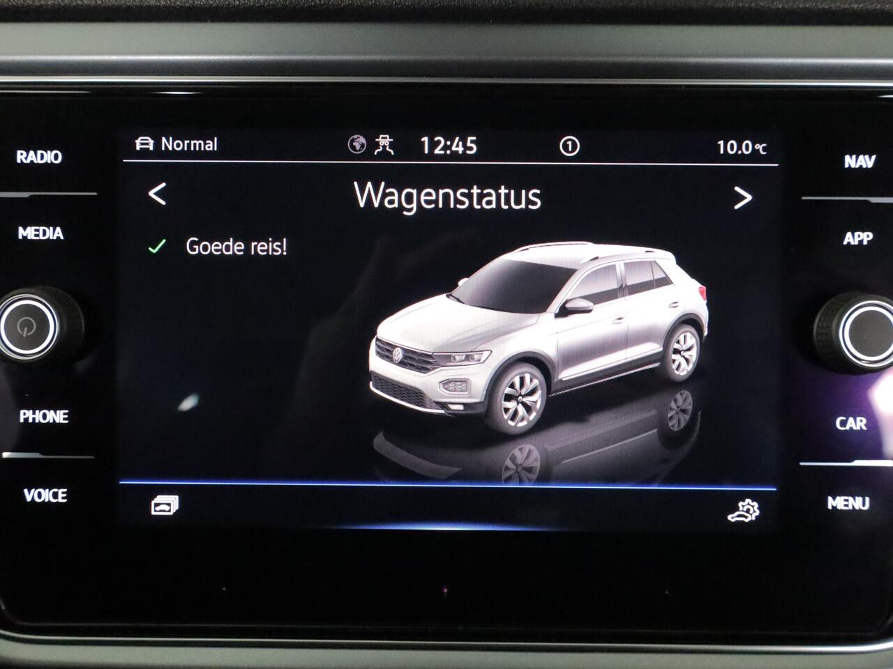 Volkswagen T-Roc 1.5 TSI Style 150 pk Automaat (DSG) | Navigatie | Panoramadak | Parkeersensoren | Achteruitrijcamera | Stoelverwarming | LED koplampen |